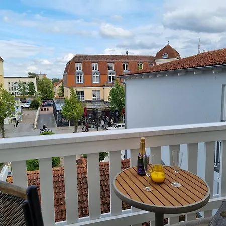 Apartment Strandstrasse 32 - 04-21 Kuehlungsborn