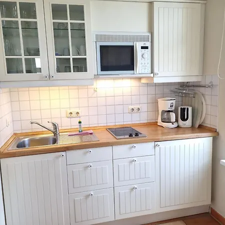 Strandstrasse 32 - 04-21